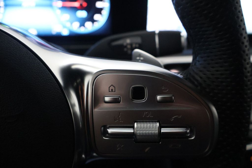 Mercedes-Benz EQC 2020