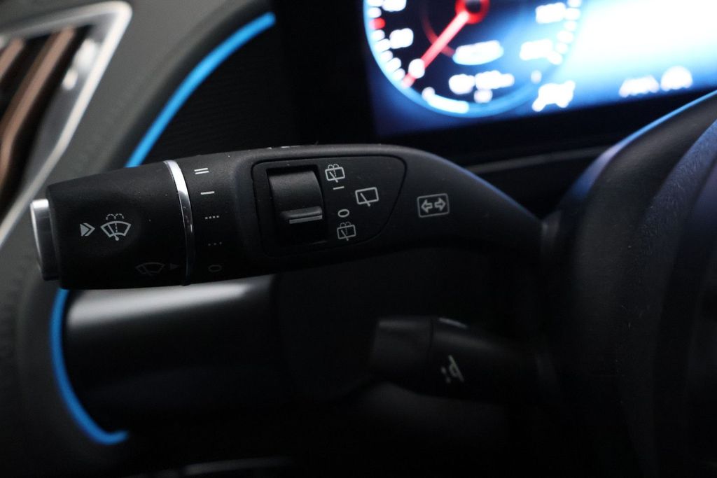 Mercedes-Benz EQC 2020