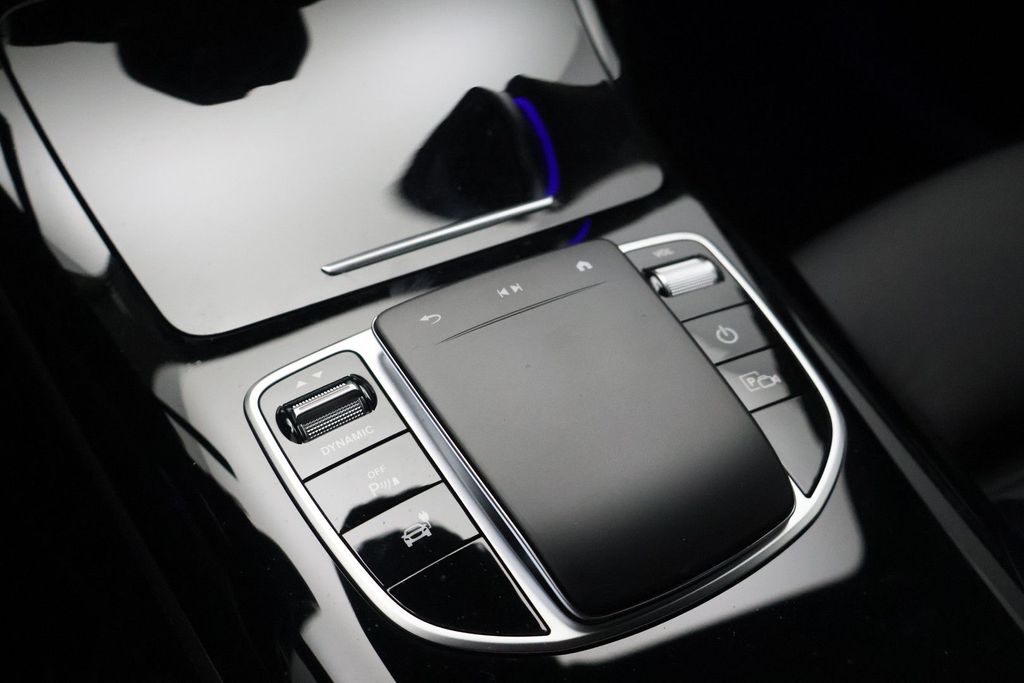 Mercedes-Benz EQC 2020