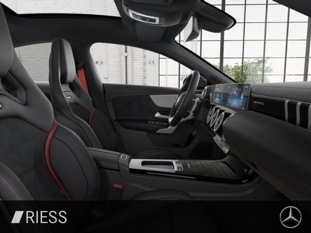 Mercedes-Benz CLA 35 AMG 2024