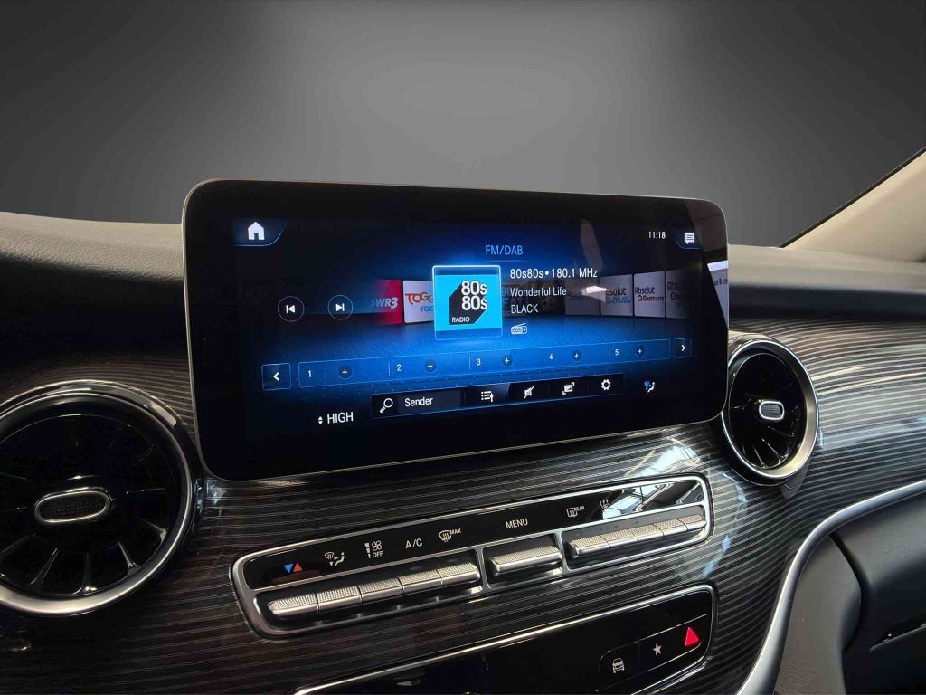 Mercedes-Benz EQV 2024