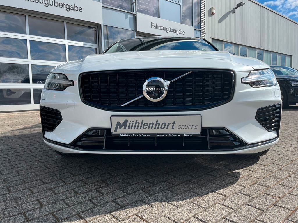 Volvo V60 2024