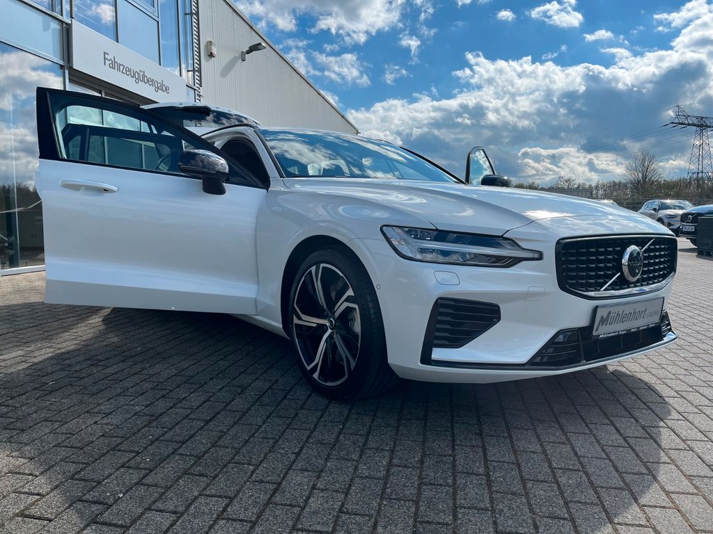 Volvo V60 2024