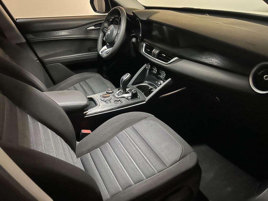 Alfa Romeo Stelvio 2020