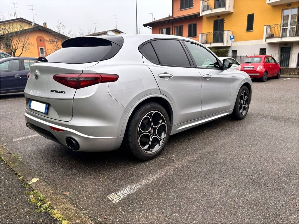 Alfa Romeo Stelvio 2020