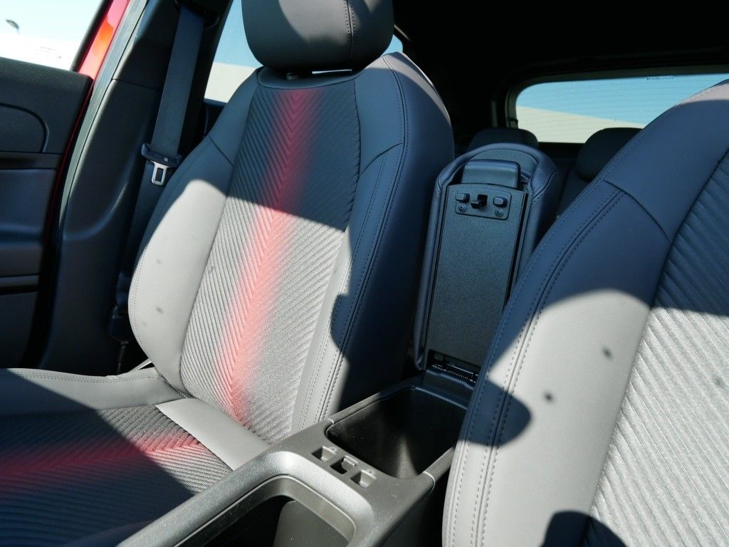 Alfa Romeo Junior 2025