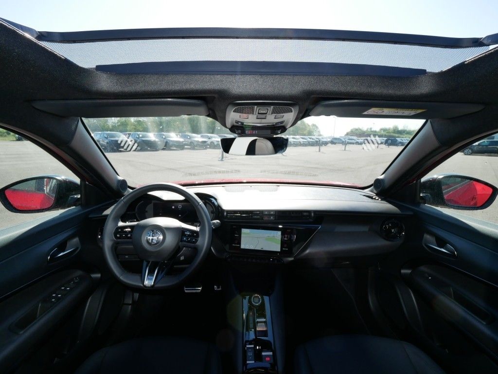 Alfa Romeo Junior 2025