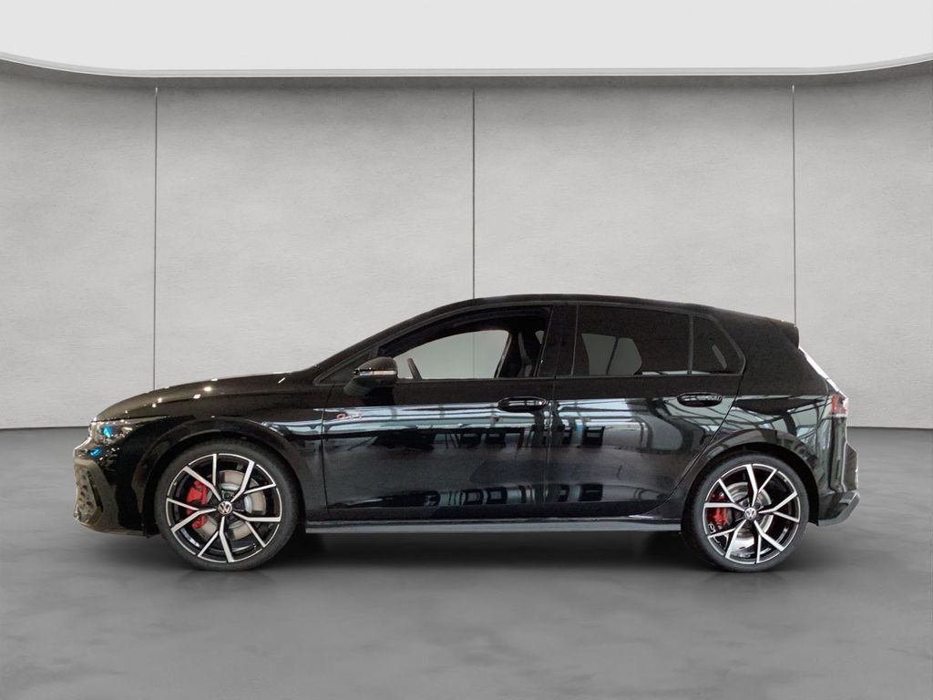 Volkswagen Golf 2025
