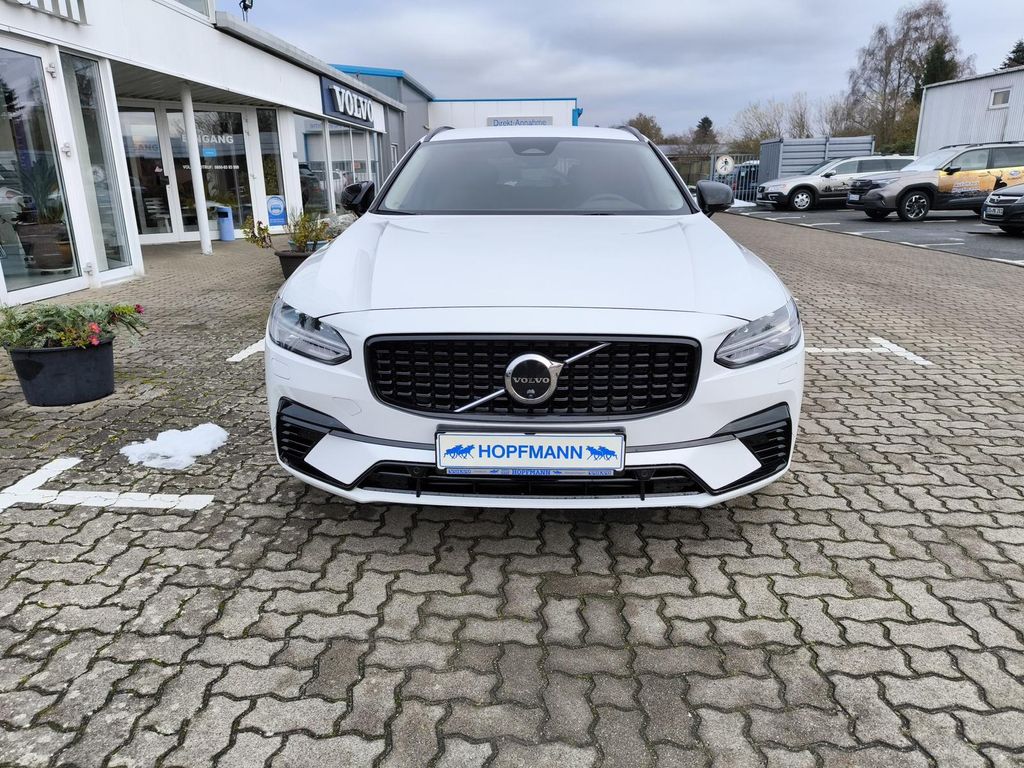 Volvo V90 2024