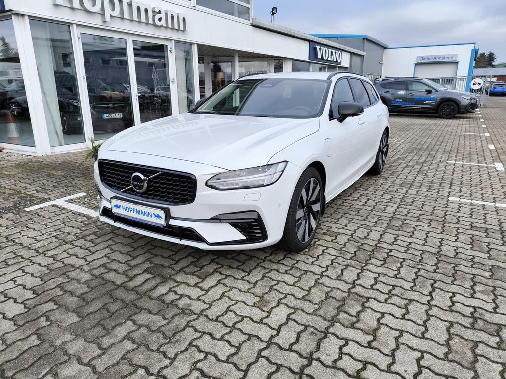 Volvo V90 2024