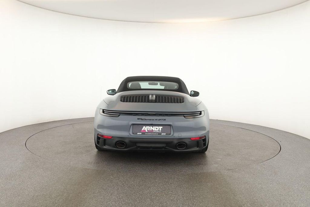 Porsche 992 2023