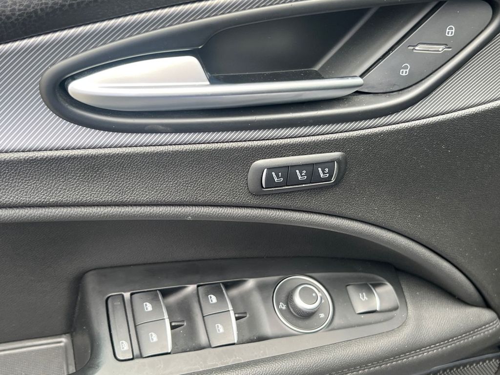 Alfa Romeo Stelvio 2021