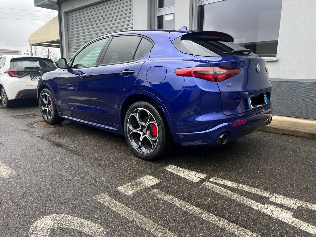 Alfa Romeo Stelvio 2021