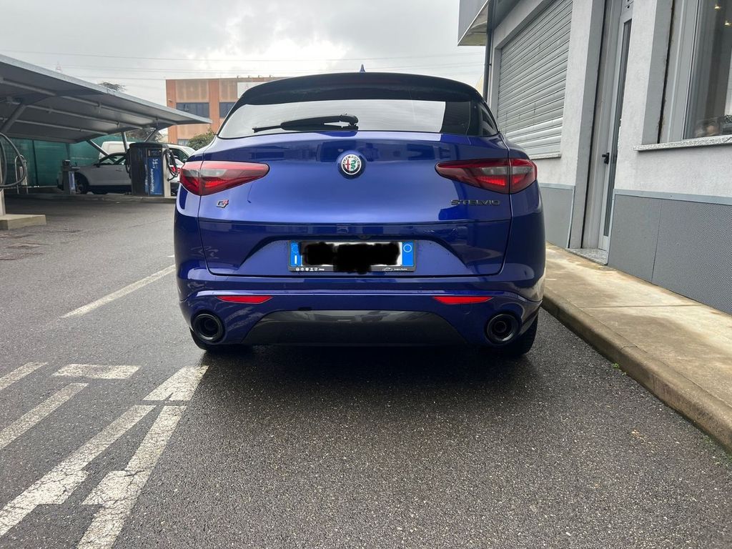 Alfa Romeo Stelvio 2021