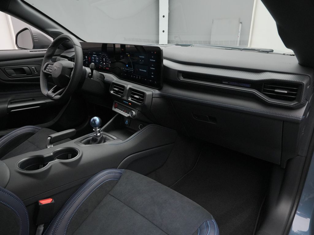 Ford Mustang 2025