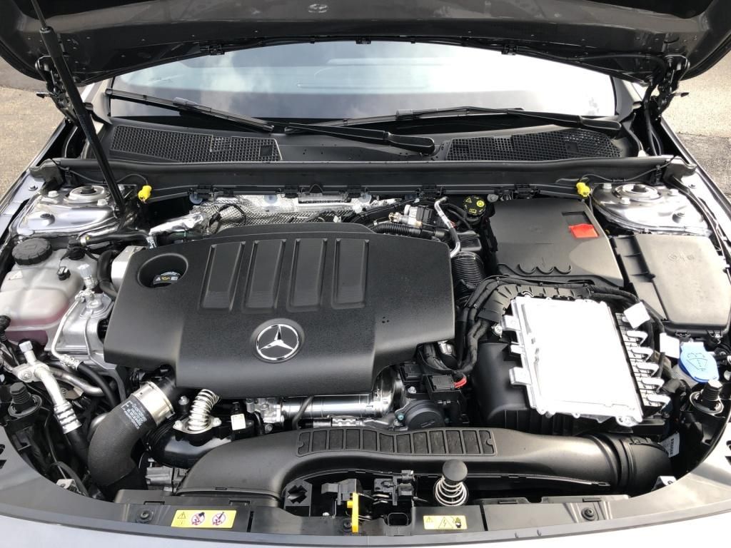 Mercedes-Benz CLA 220 2025