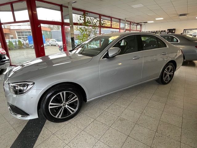 Mercedes-Benz E 220 2022