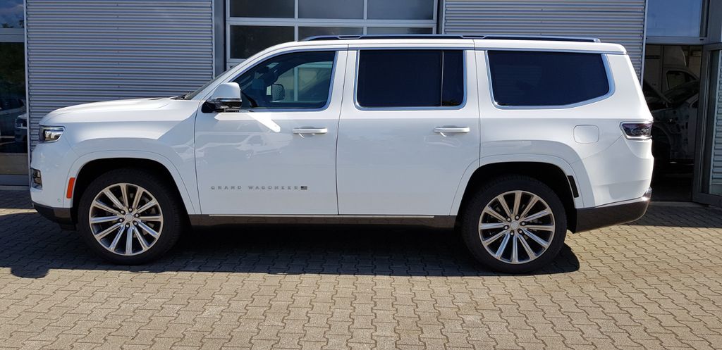 Jeep Wagoneer 2023