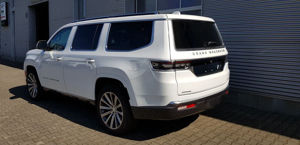 Jeep Wagoneer 2023