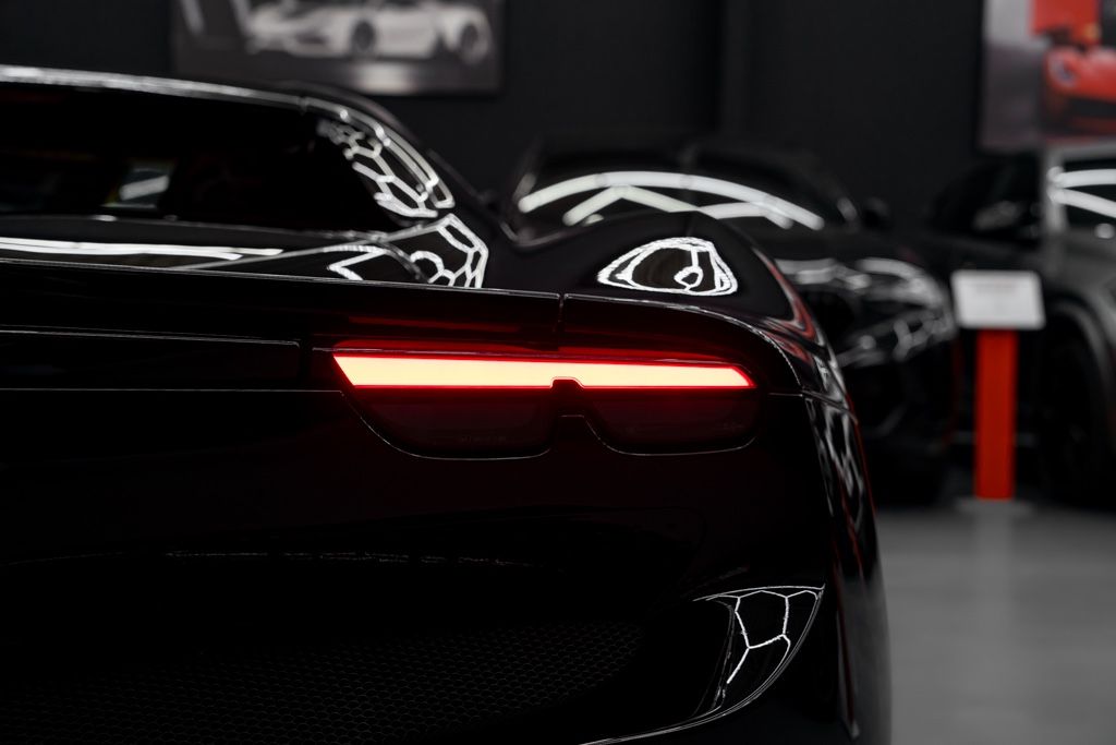 Ferrari 296 GTB 2024