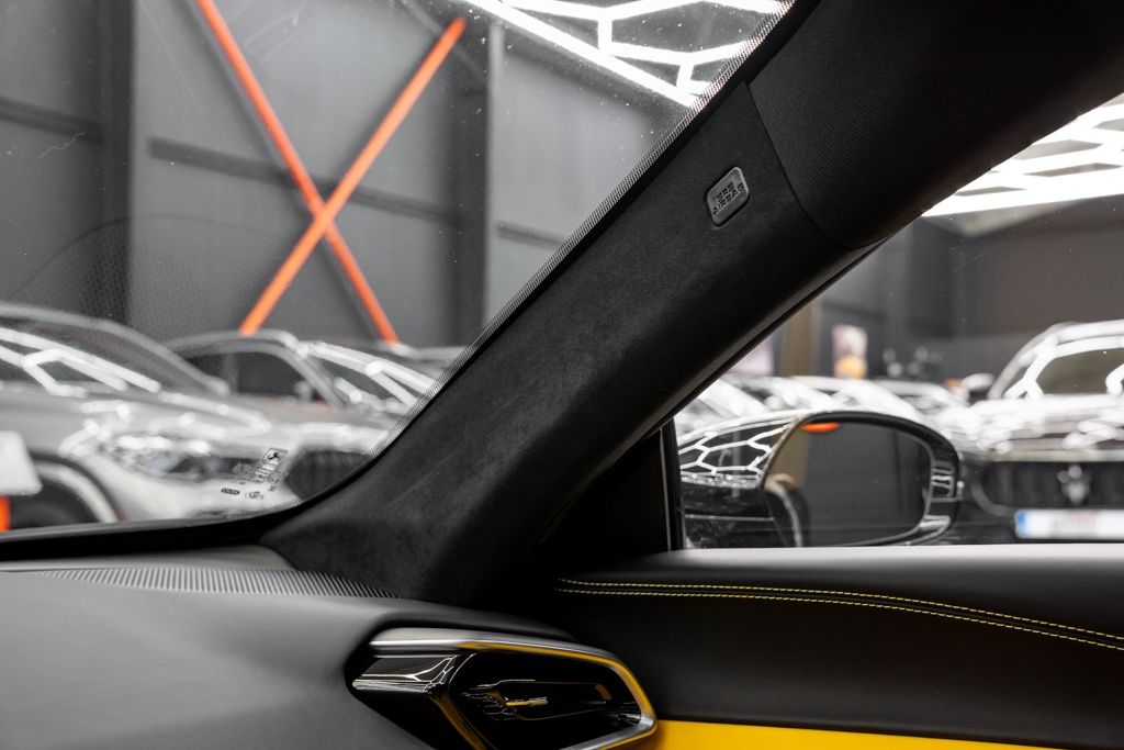 Ferrari 296 GTB 2024