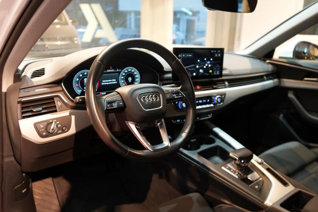 Audi A4 2023