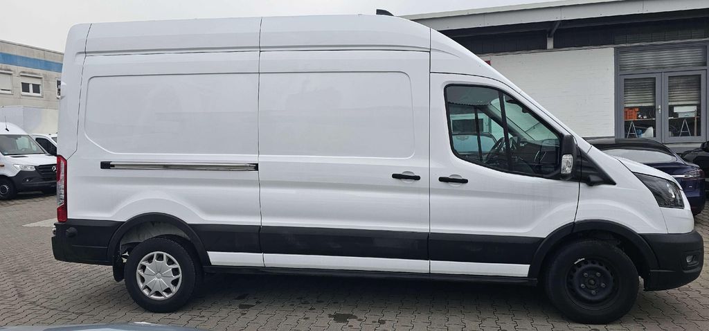 Ford Transit 2024