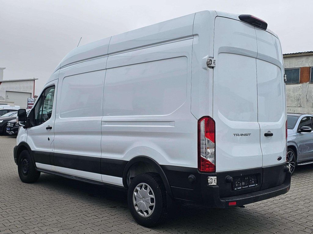Ford Transit 2024