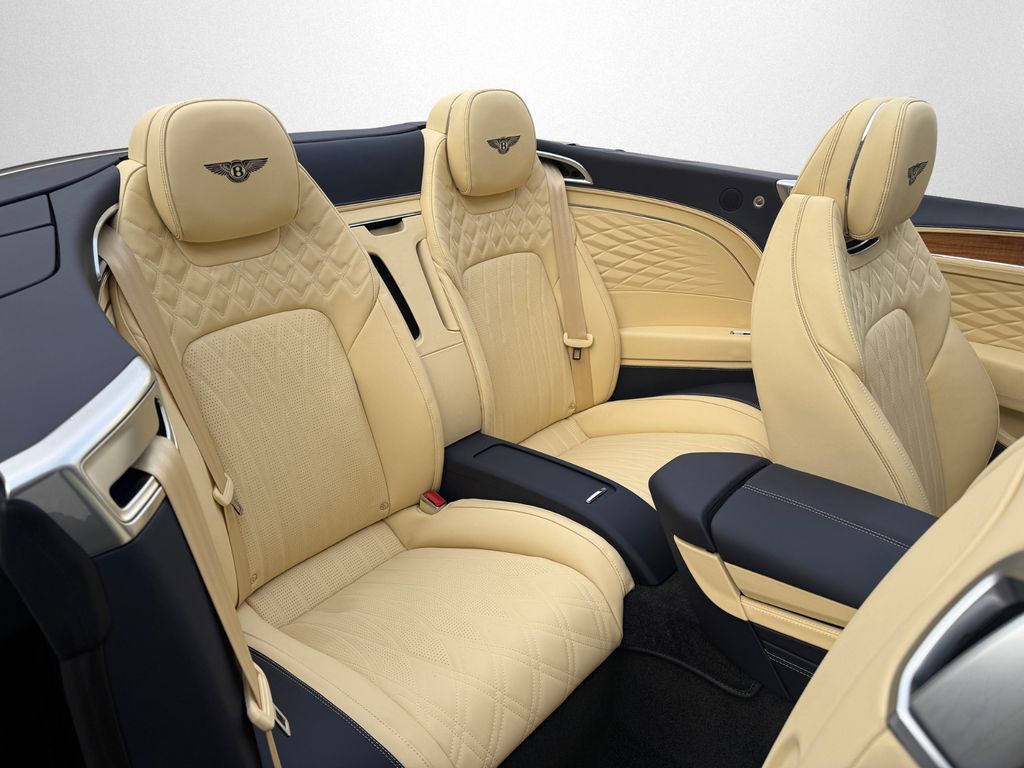 Bentley Continental GTC 2025