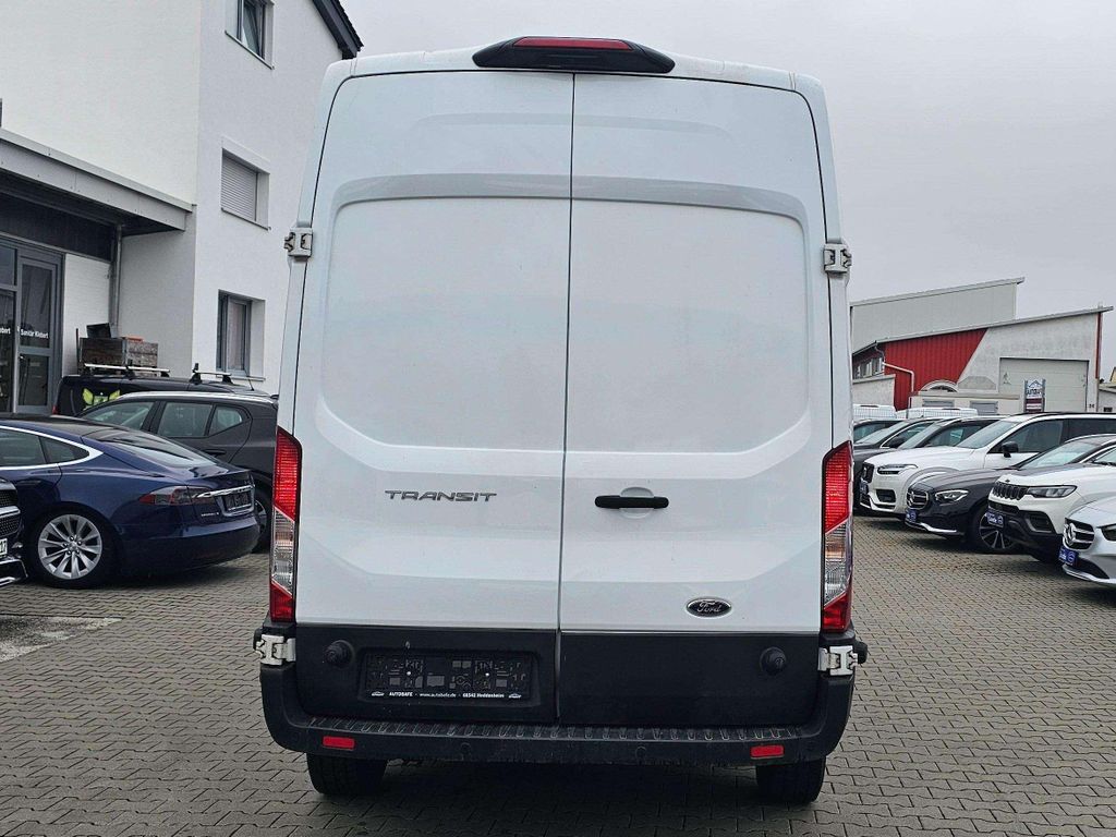 Ford Transit 2024