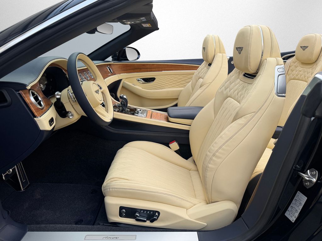 Bentley Continental GTC 2025