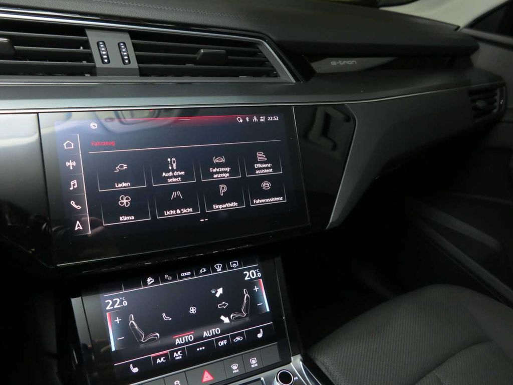 Audi e-tron 2023