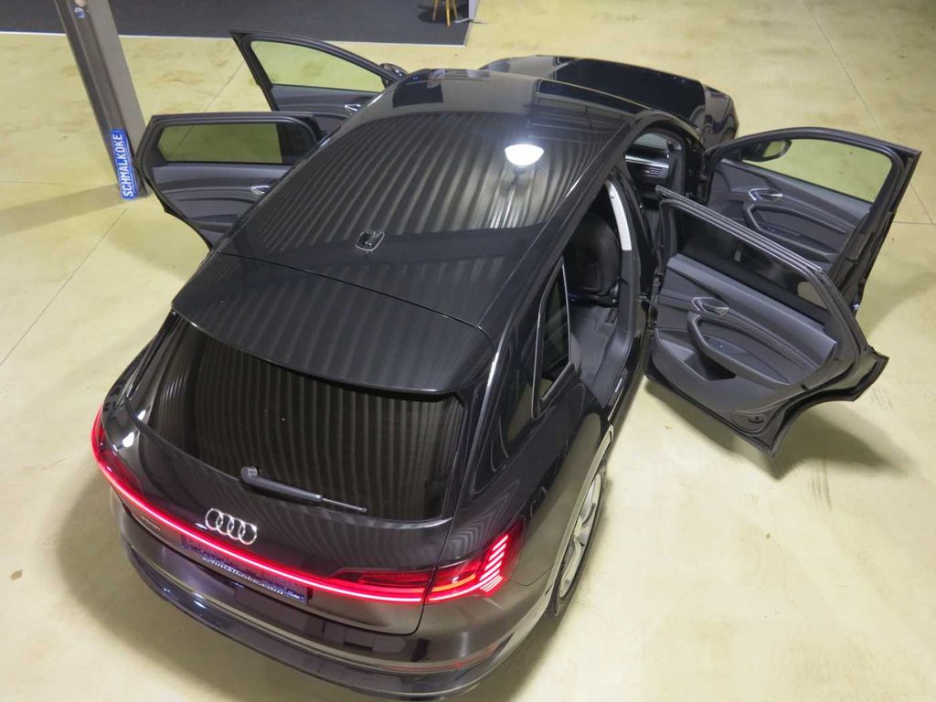 Audi e-tron 2023