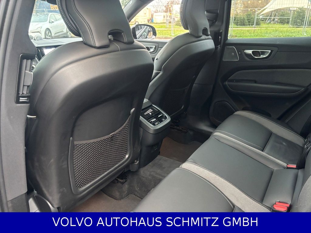 Volvo XC60 2025