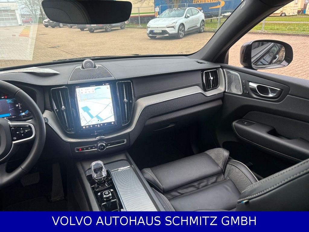Volvo XC60 2025
