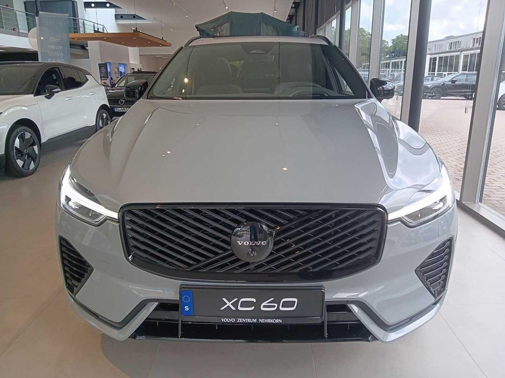 Volvo XC60 2025