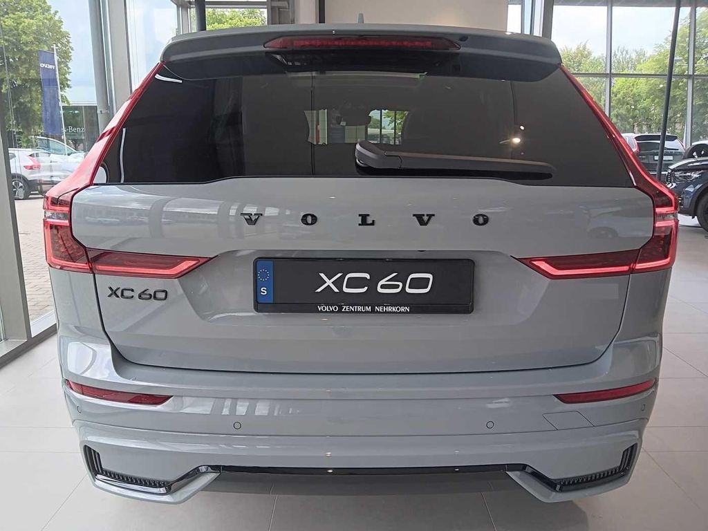 Volvo XC60 2025