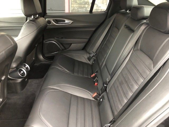 Alfa Romeo Giulia 2021