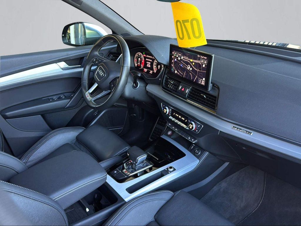 Audi SQ5 2021