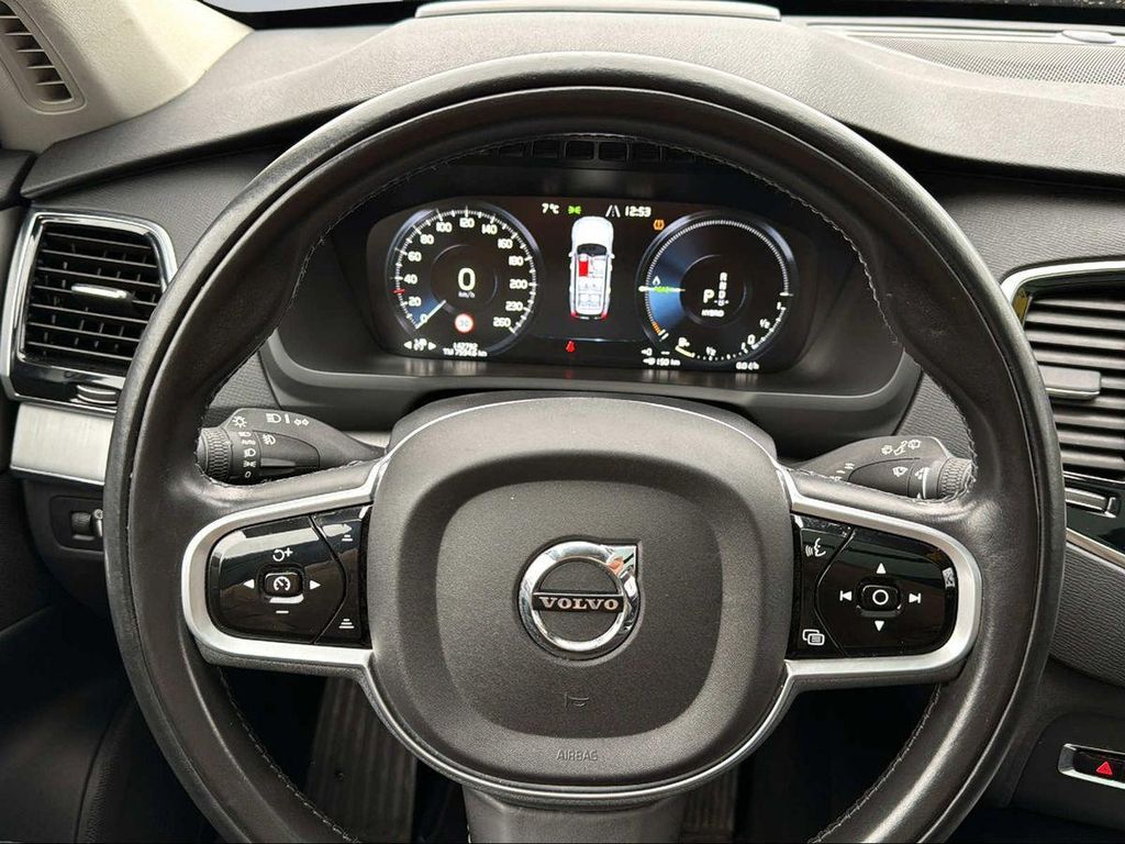 Volvo XC90 2021
