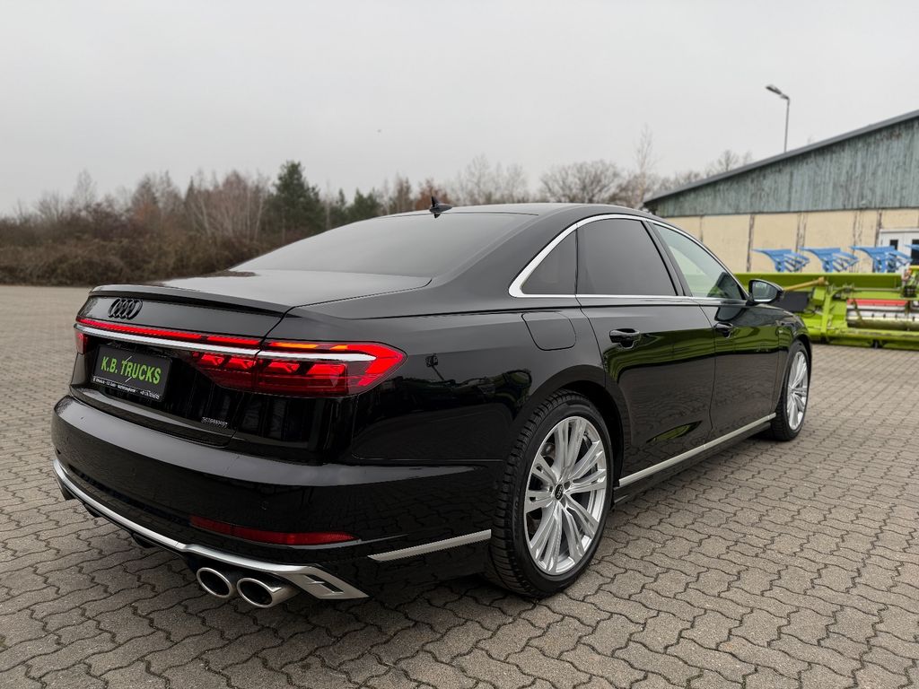 Audi A8 2022