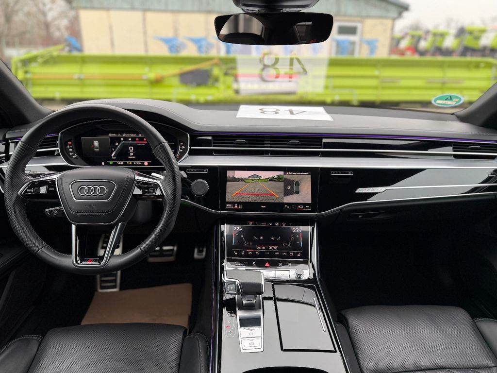 Audi A8 2022