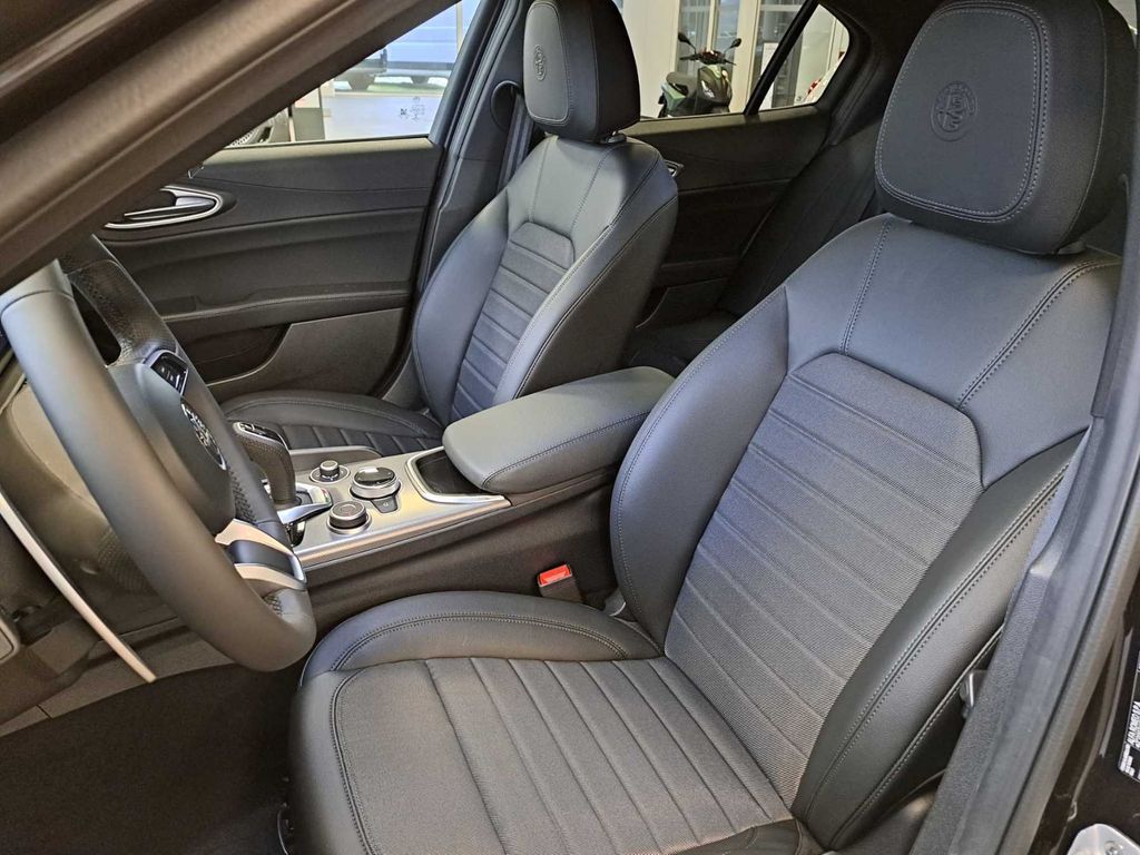 Alfa Romeo Giulia 2023