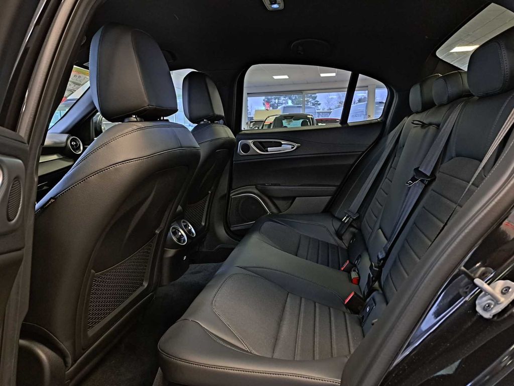 Alfa Romeo Giulia 2023