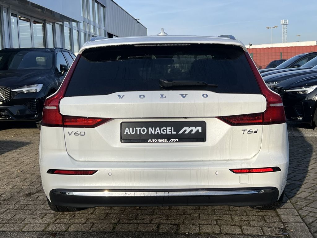 Volvo V60 2025