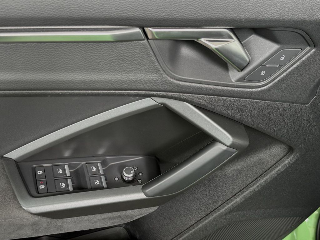 Audi RSQ3 2023