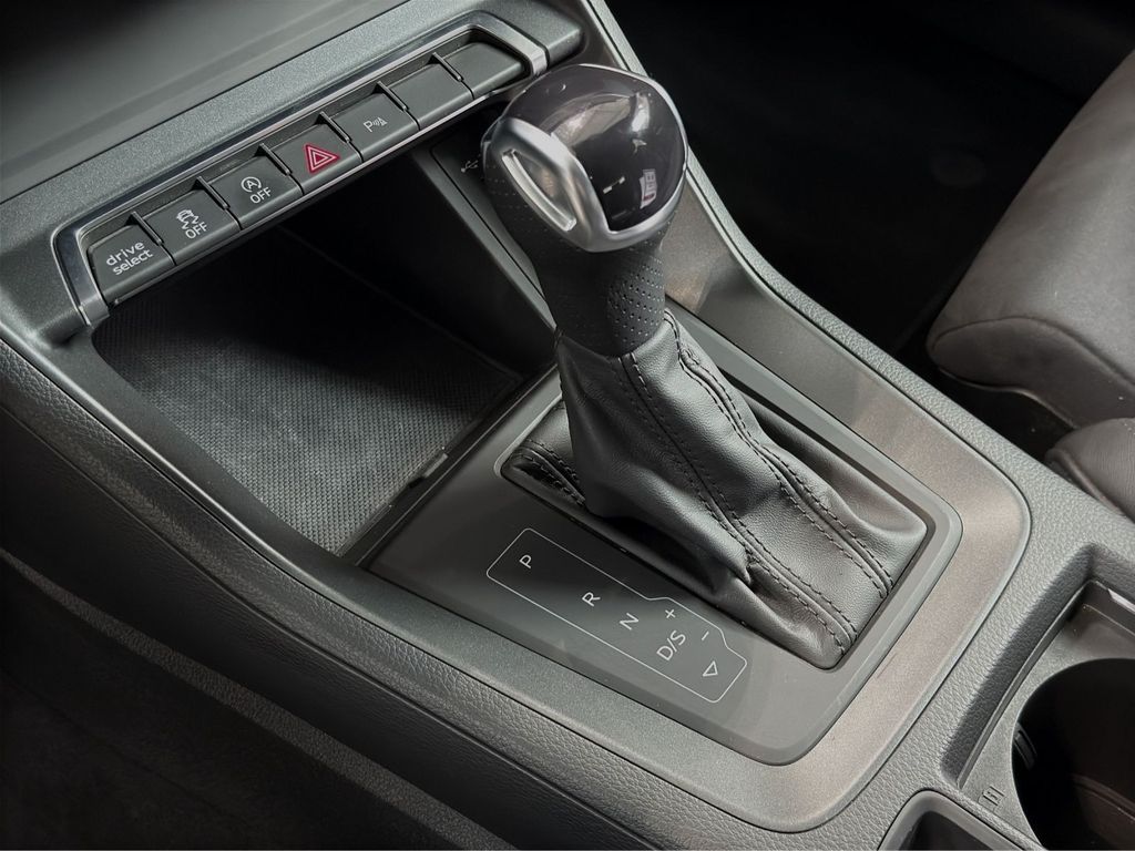 Audi RSQ3 2023