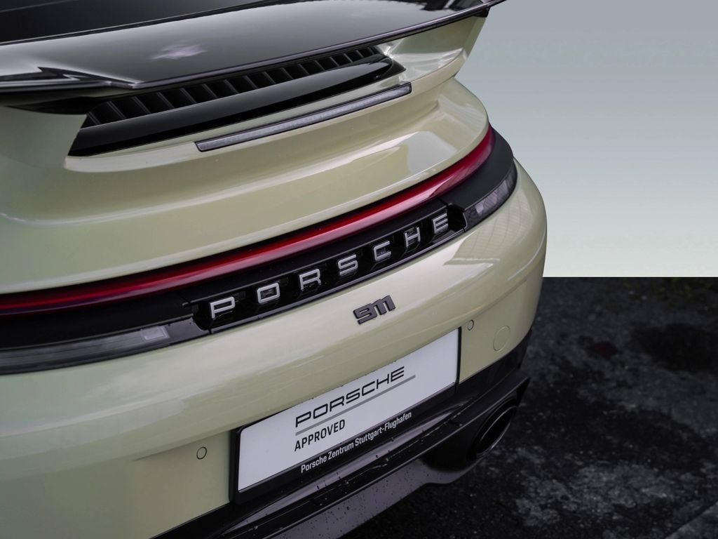 Porsche 992 2025