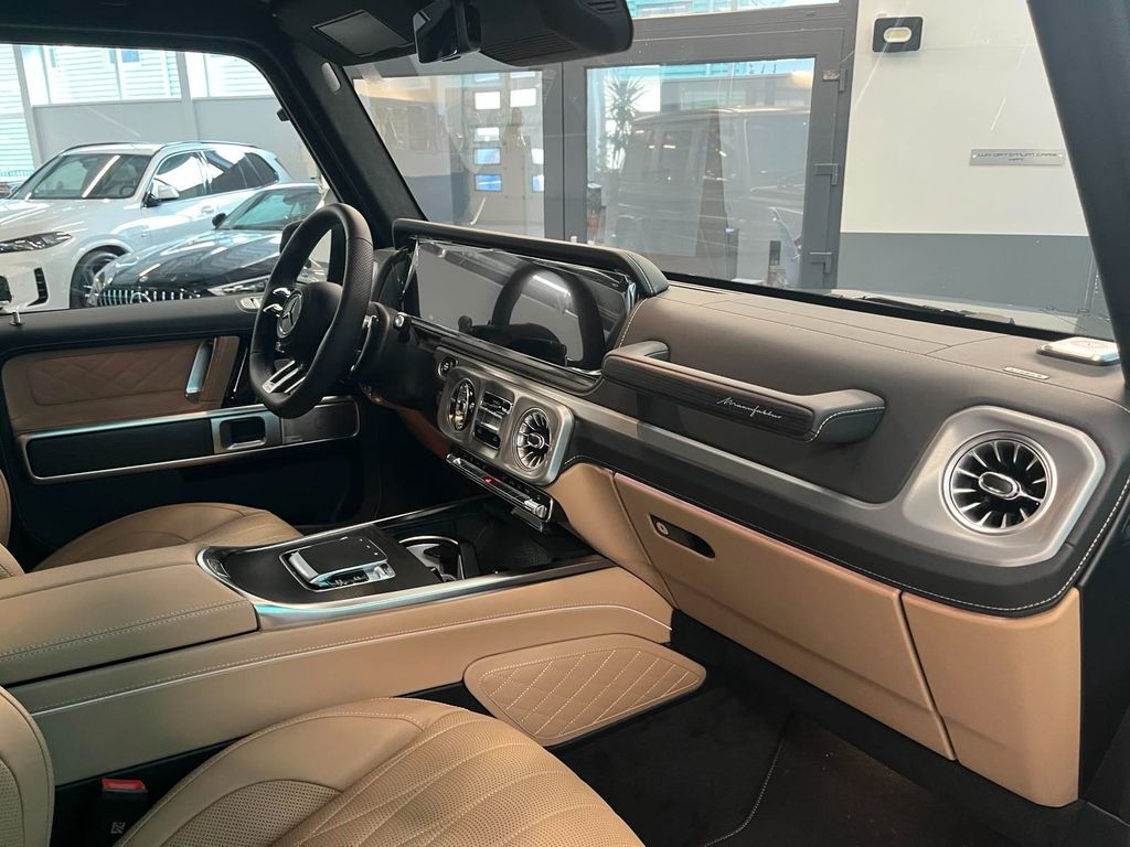 Mercedes-Benz G 63 AMG 2025