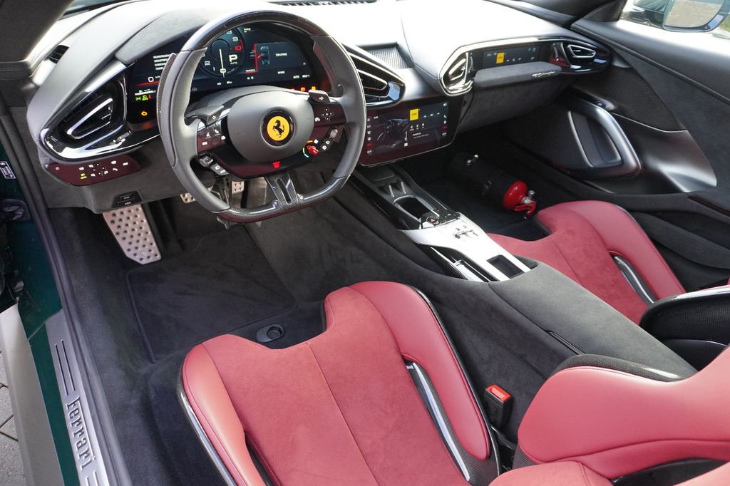 Ferrari 12Cilindri 2025